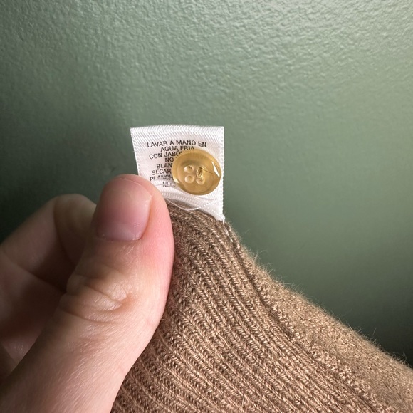 George Me designs by Mark Eisen Cardigan SIZE: LARGE - Picture 7 of 7